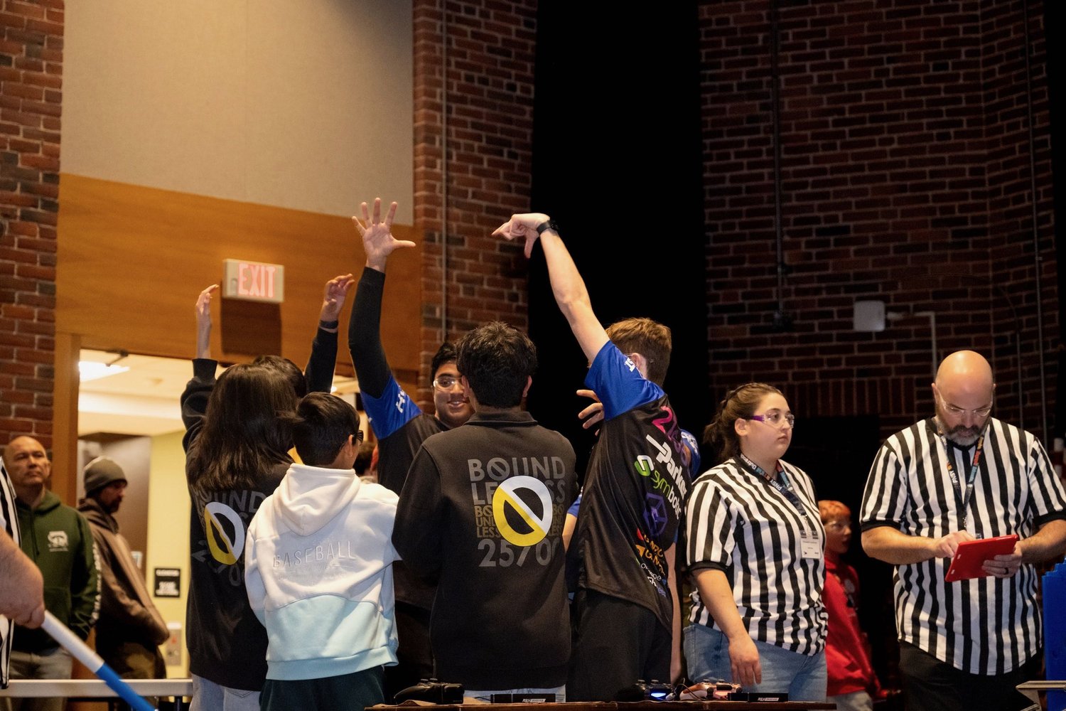 Alliance celebrating the Kittery win